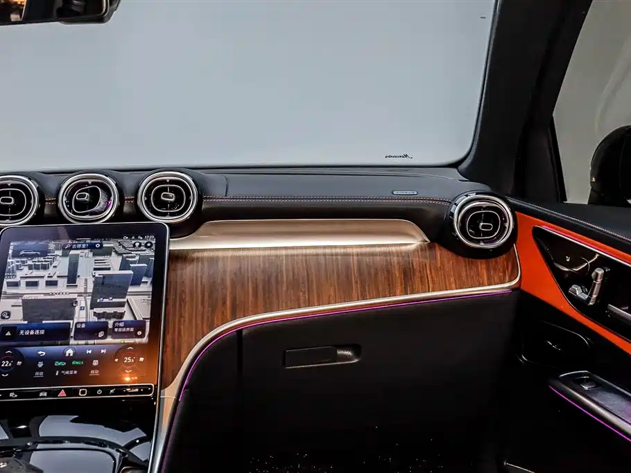 Mercedes-Benz GLC 2024 Facelift GLC 300 L 4MATIC Sport 5-seater фото 30