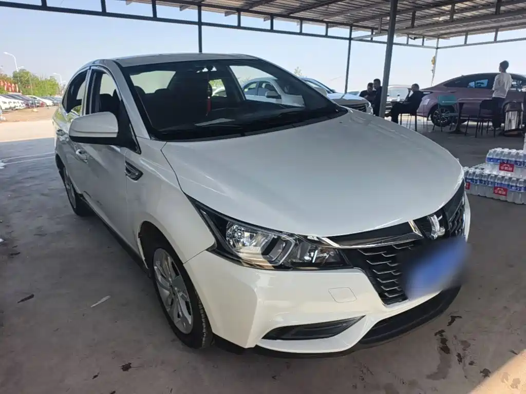 Luxgen Rui 3 2016 2016 1.6L CVT Smart Enjoyment Model