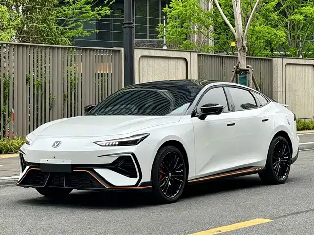  Changan Changan UNI-V 2025 2.0T Sport Version