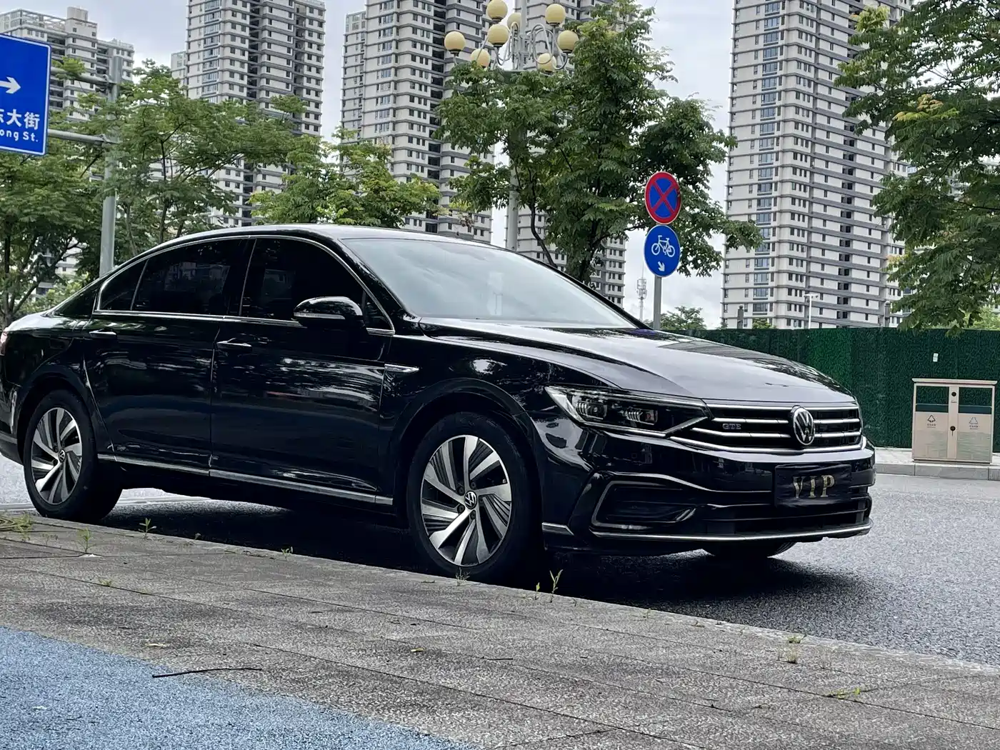 Volkswagen Magotan GTE Plug-in Hybrid 2020 GTE Luxury фото 3
