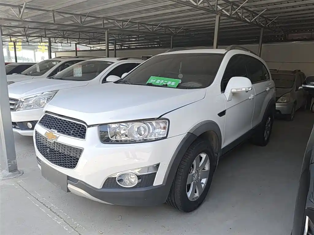 Chevrolet Captiva 2014 2.4L 2WD Urban 7-seater
