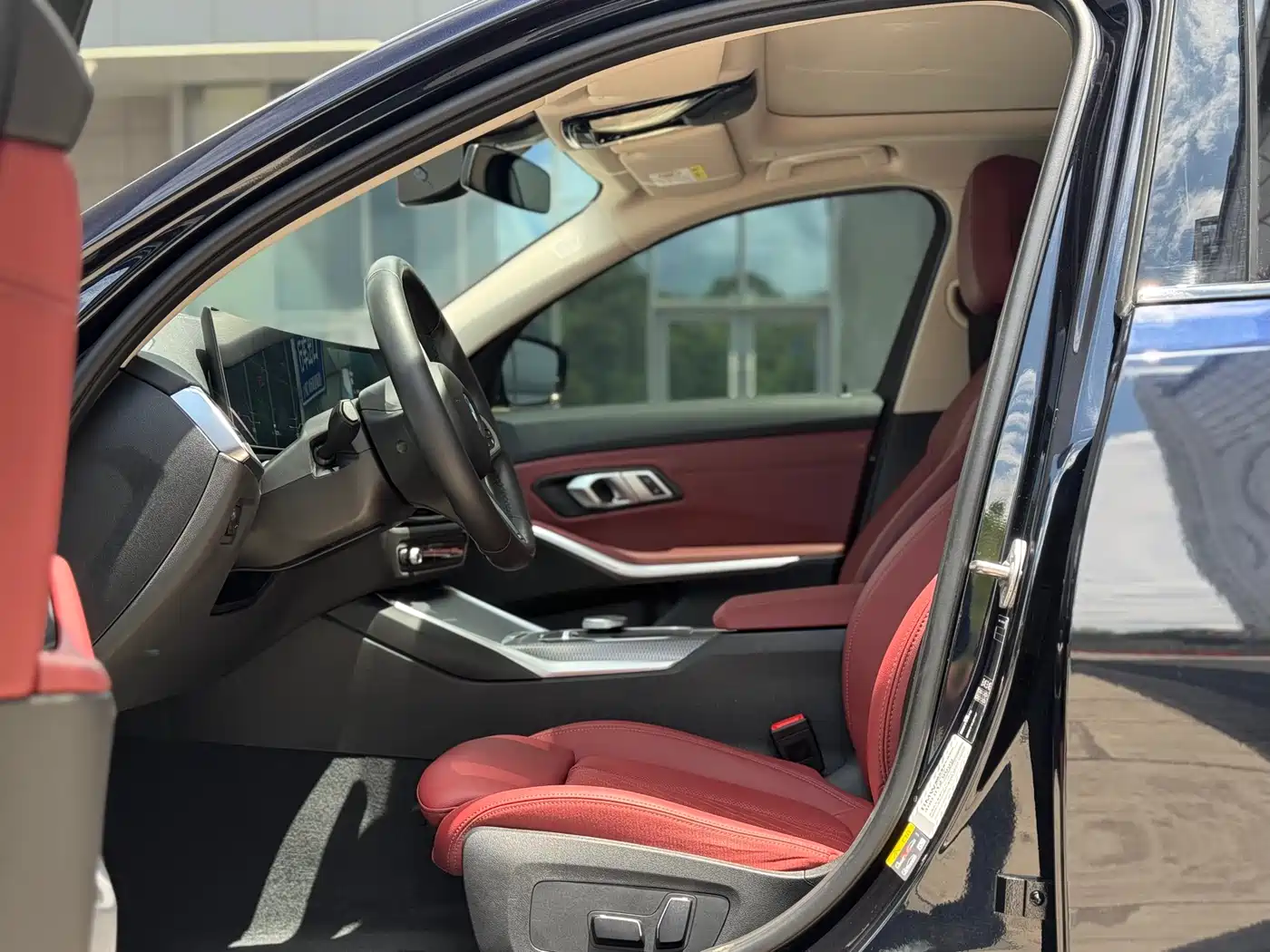 BMW i3 2024 eDrive 40 L Shadow Night Package фото 5