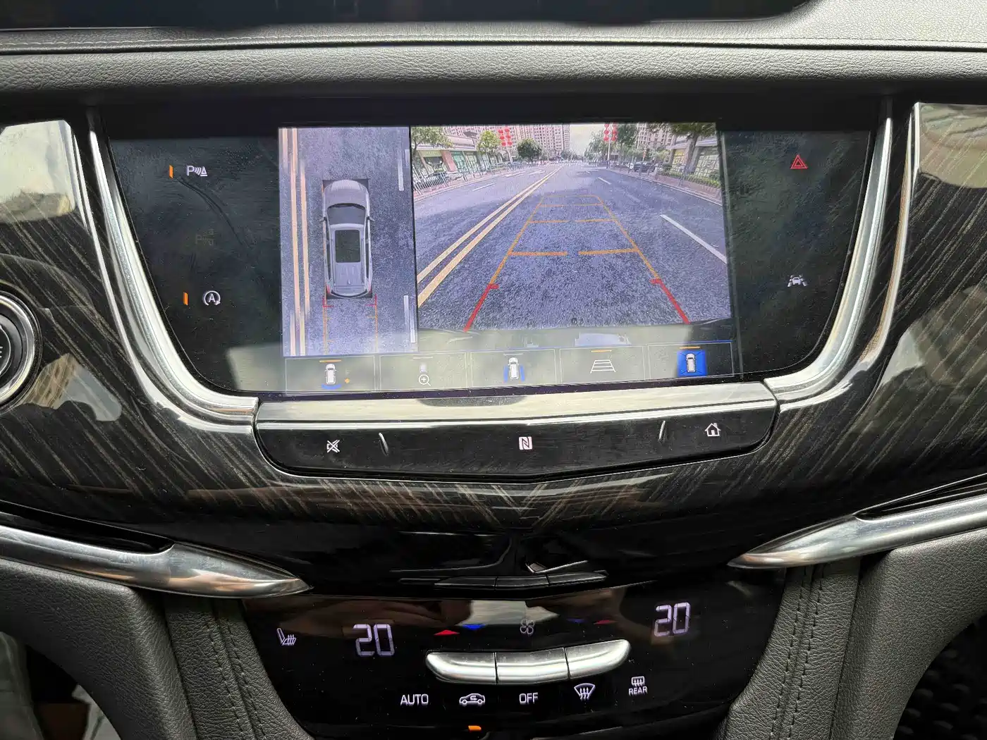 Cadillac XT6 2020 28T 6-Seater Luxury Model фото 15