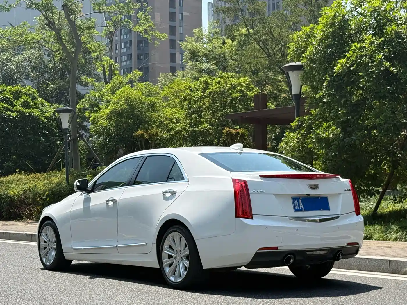 Cadillac ATS-L 2017 28T Fashion фото 4