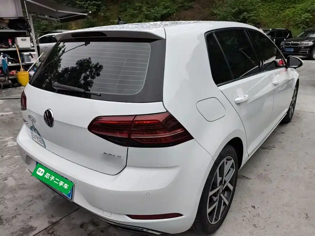 Volkswagen Golf 2020 Beloved Edition 280TSI DSG Comfort фото 5