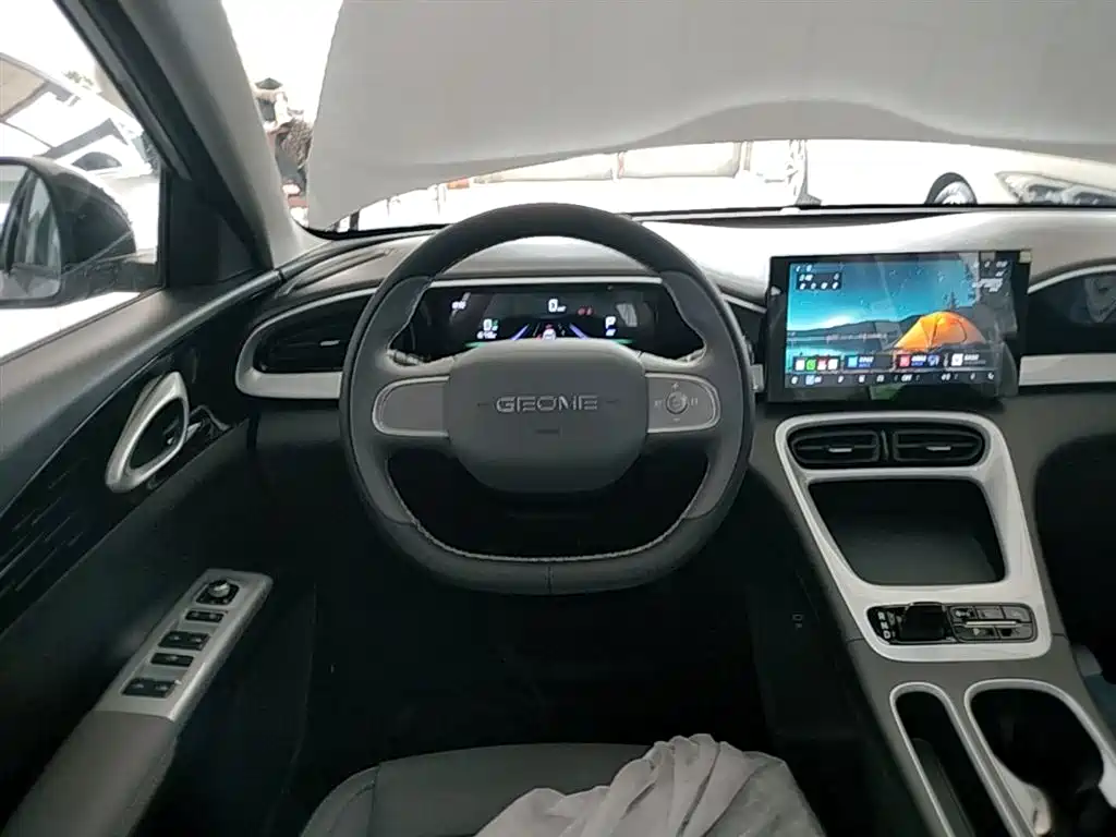 Geely Galaxy Starry Wish 2026 Edition 310km Youth Version фото 11