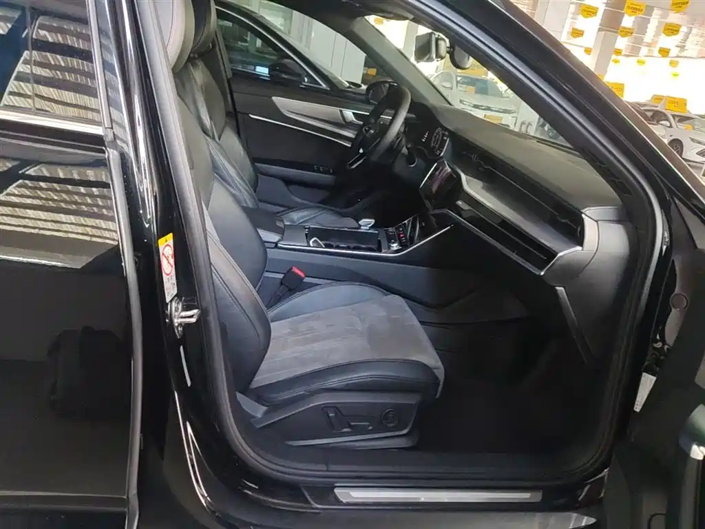 Audi A6L 2019 40 TFSI Luxury Dynamic фото 25