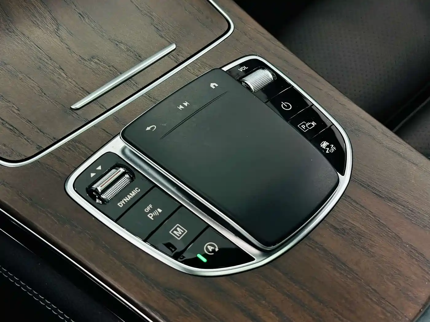 Mercedes-Benz GLC 2020 Facelift GLC 300 L 4MATIC Dynamic фото 16