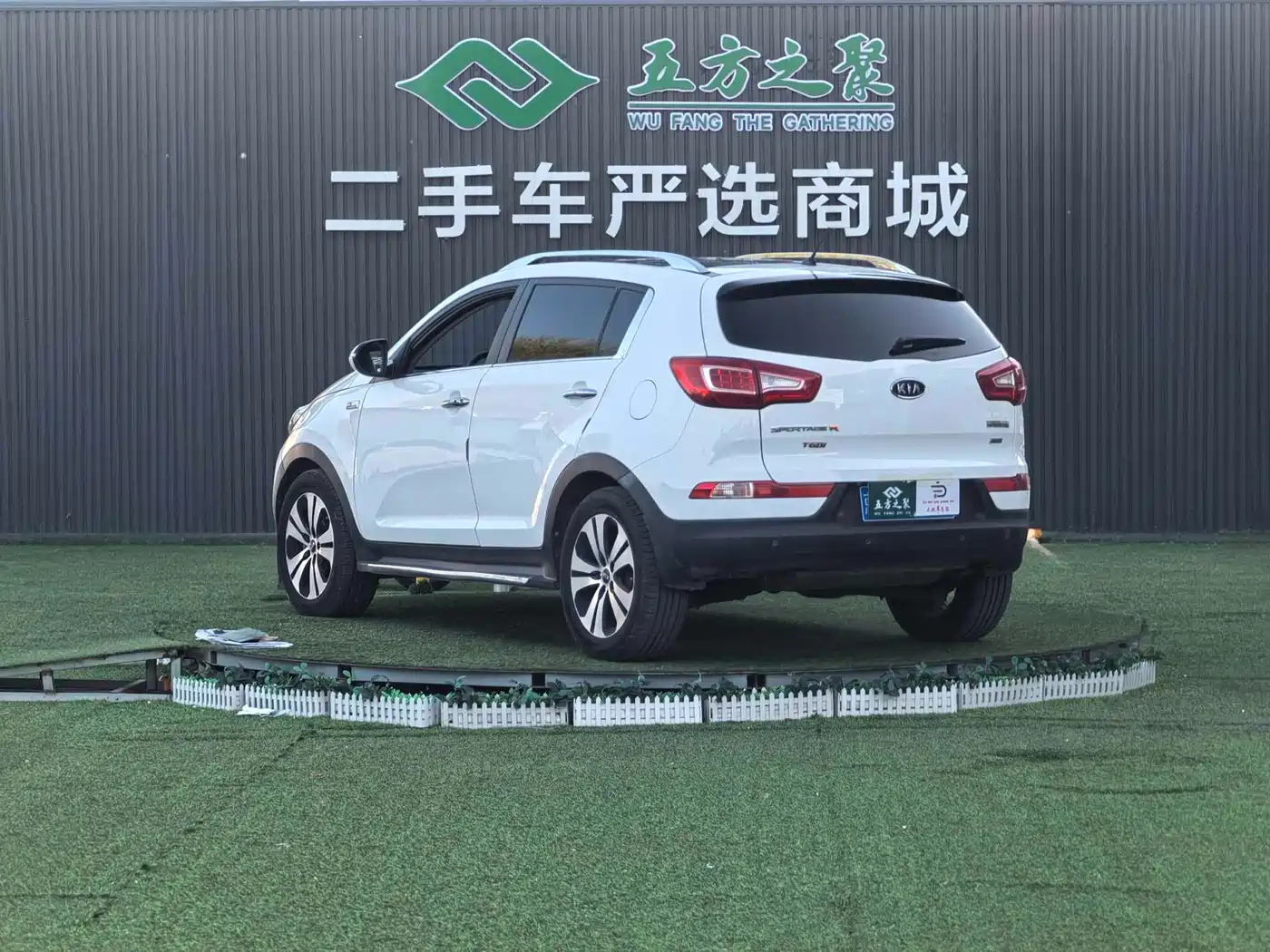 Kia Sportage 2012 2.0L Automatic 2WD NAVI Edition фото 20