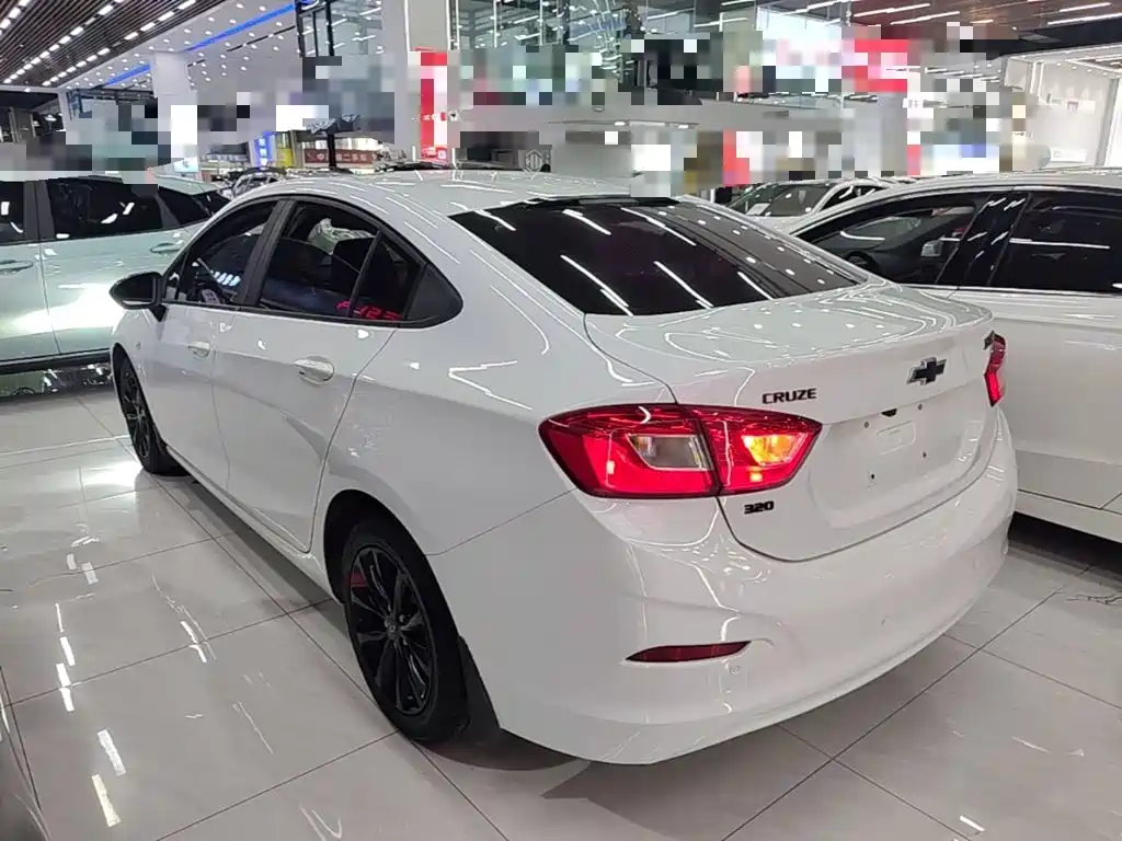 Chevrolet Cruze 2019 2018 Redline 320 Automatic Pioneer Edition