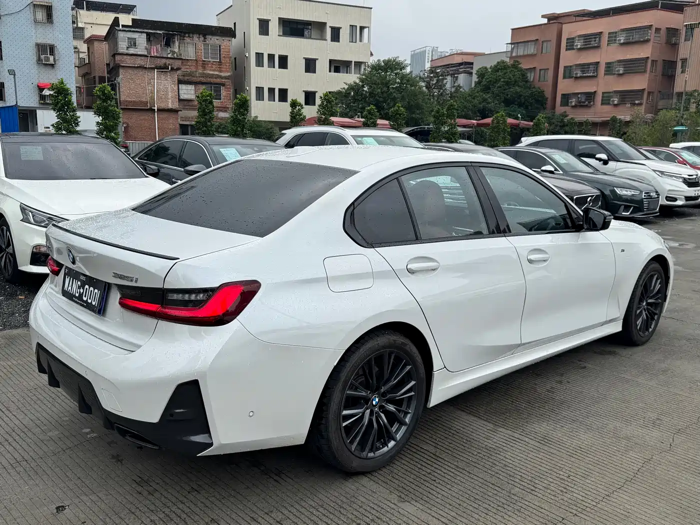 BMW 3 Series 2023 325i M Sport Black Night Package фото 5