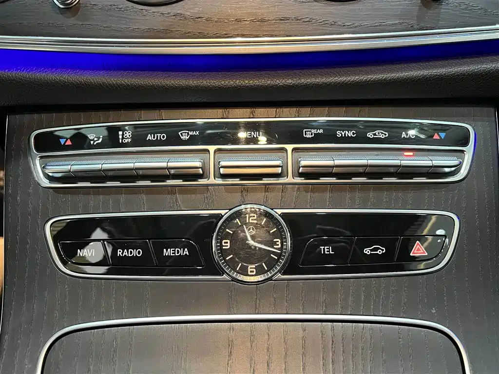 Mercedes-Benz E-Class 2019 Facelift E 300 L Sport Fashion фото 17