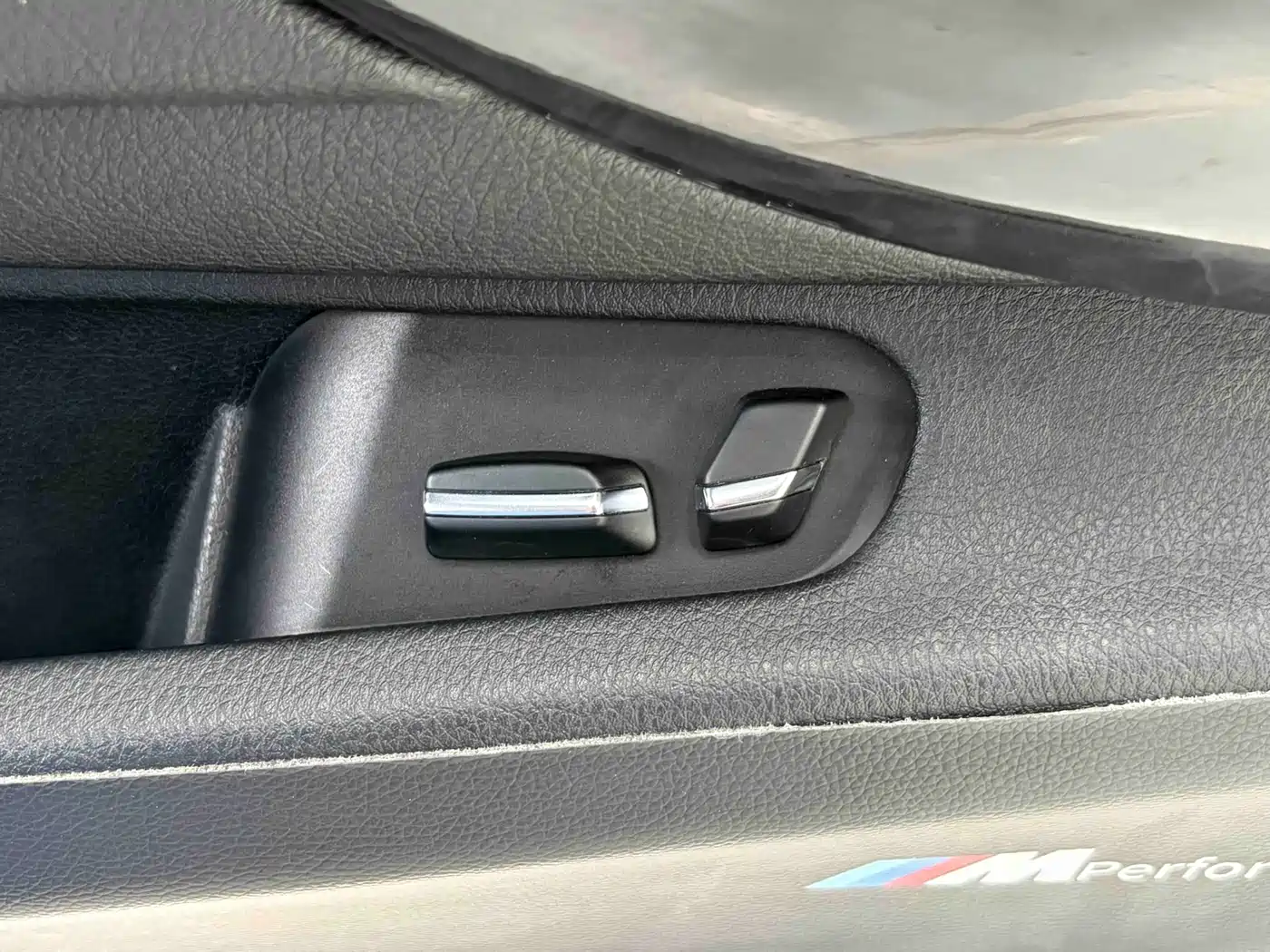 BMW 3 Series 2018 320Li Leading M Sport Package фото 27