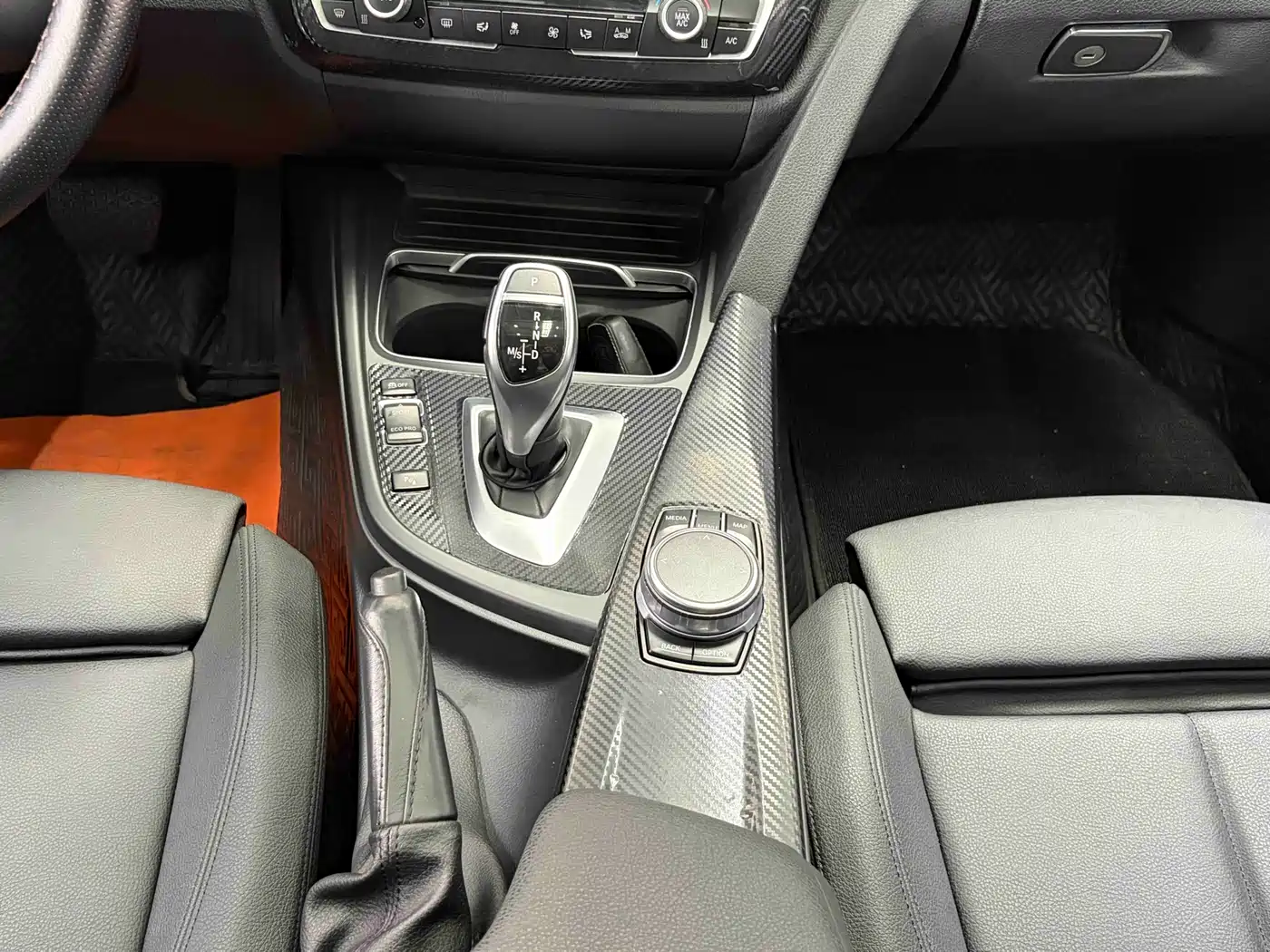 BMW 3 Series 2018 320Li Leading M Sport Package фото 14