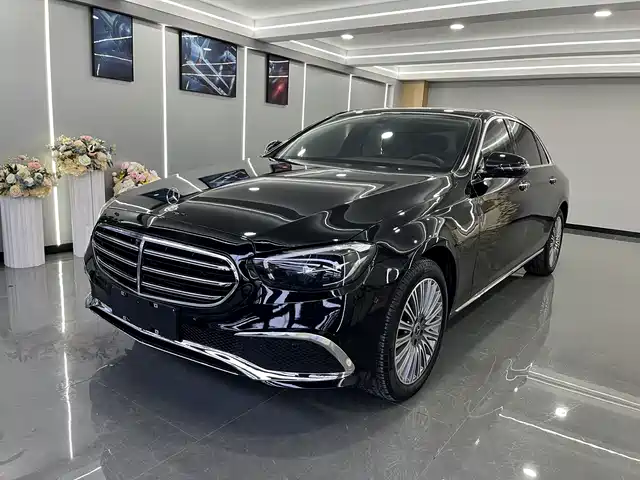 Mercedes-Benz E-Class 2023