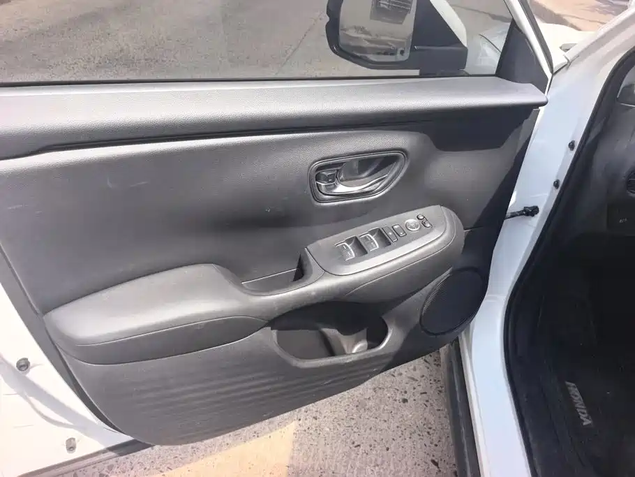 Фото 7 - Honda HR-V