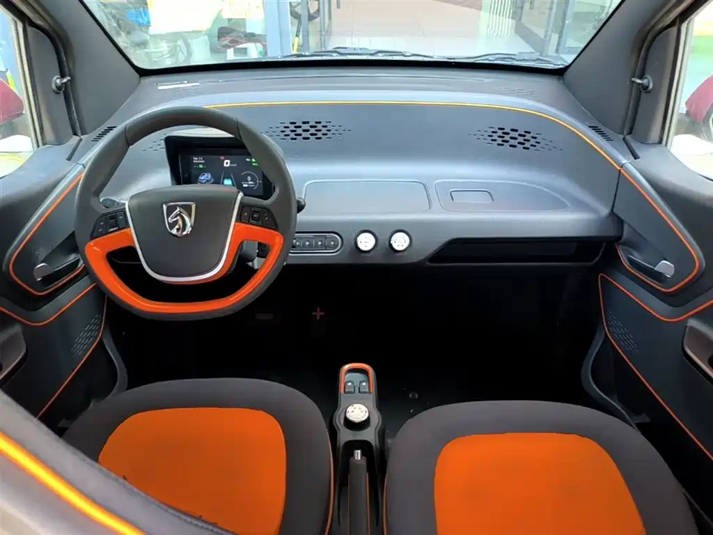 BAOJUN E100