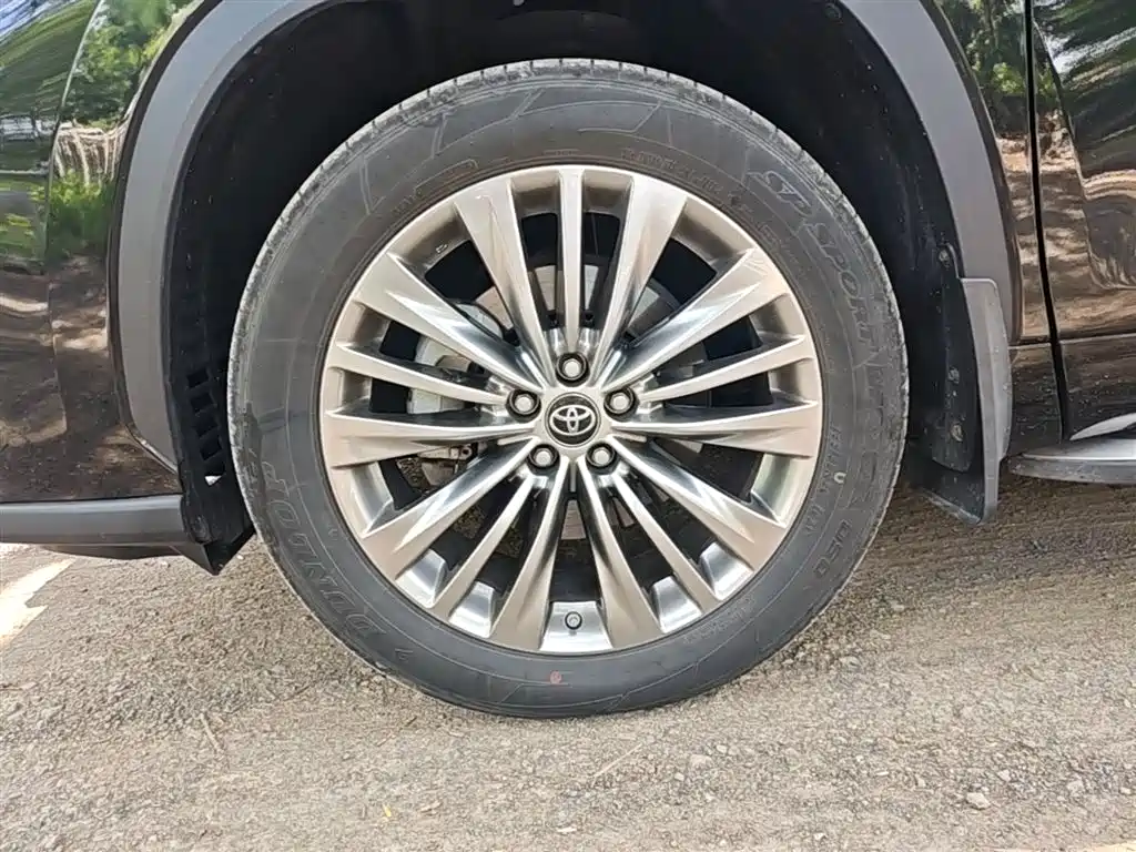Toyota Highlander 2022 380T 4WD Luxury 7-Seater фото 23
