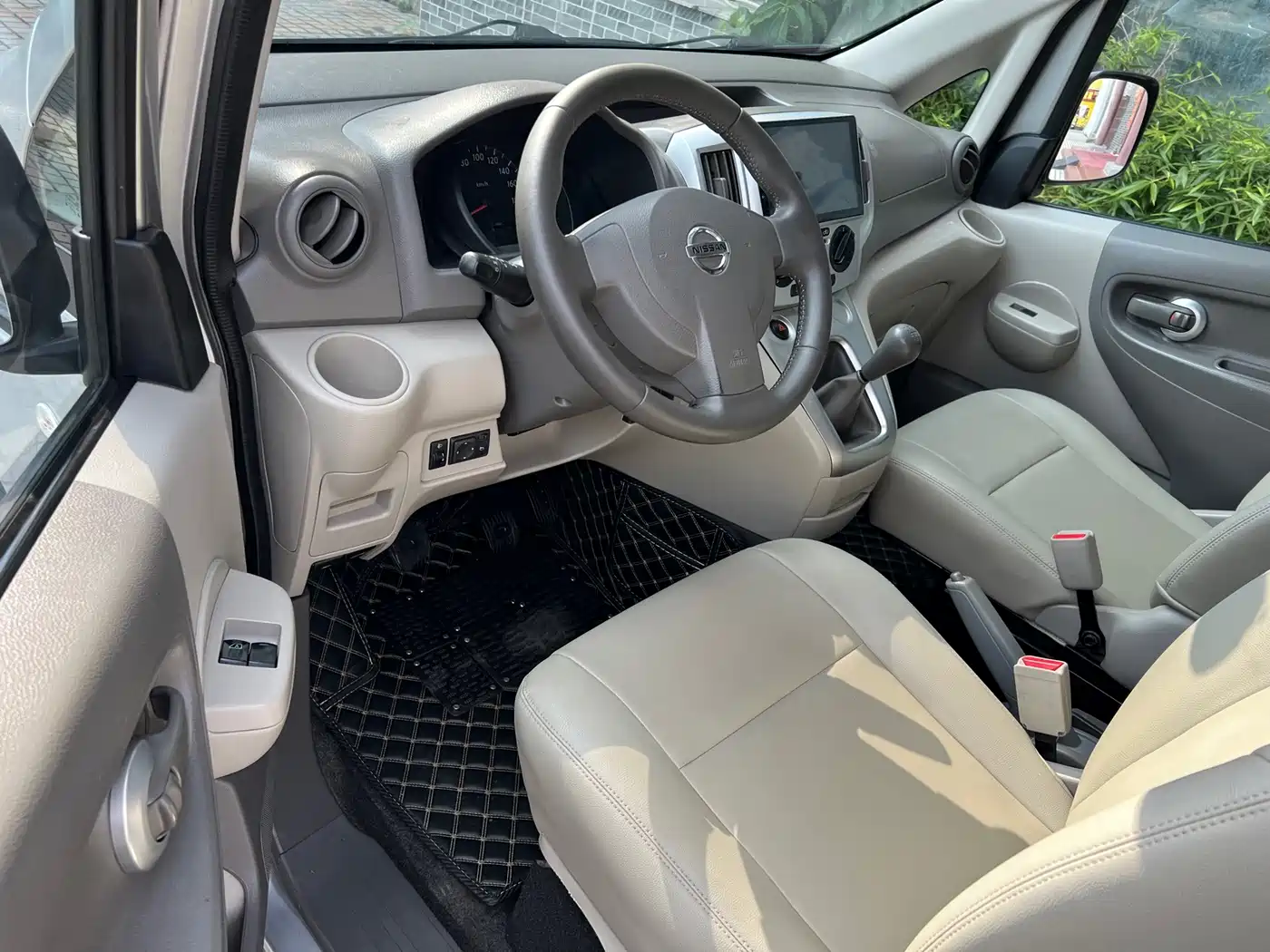 Nissan NV200 2015 2014 1.6L Manual Luxury (China V)