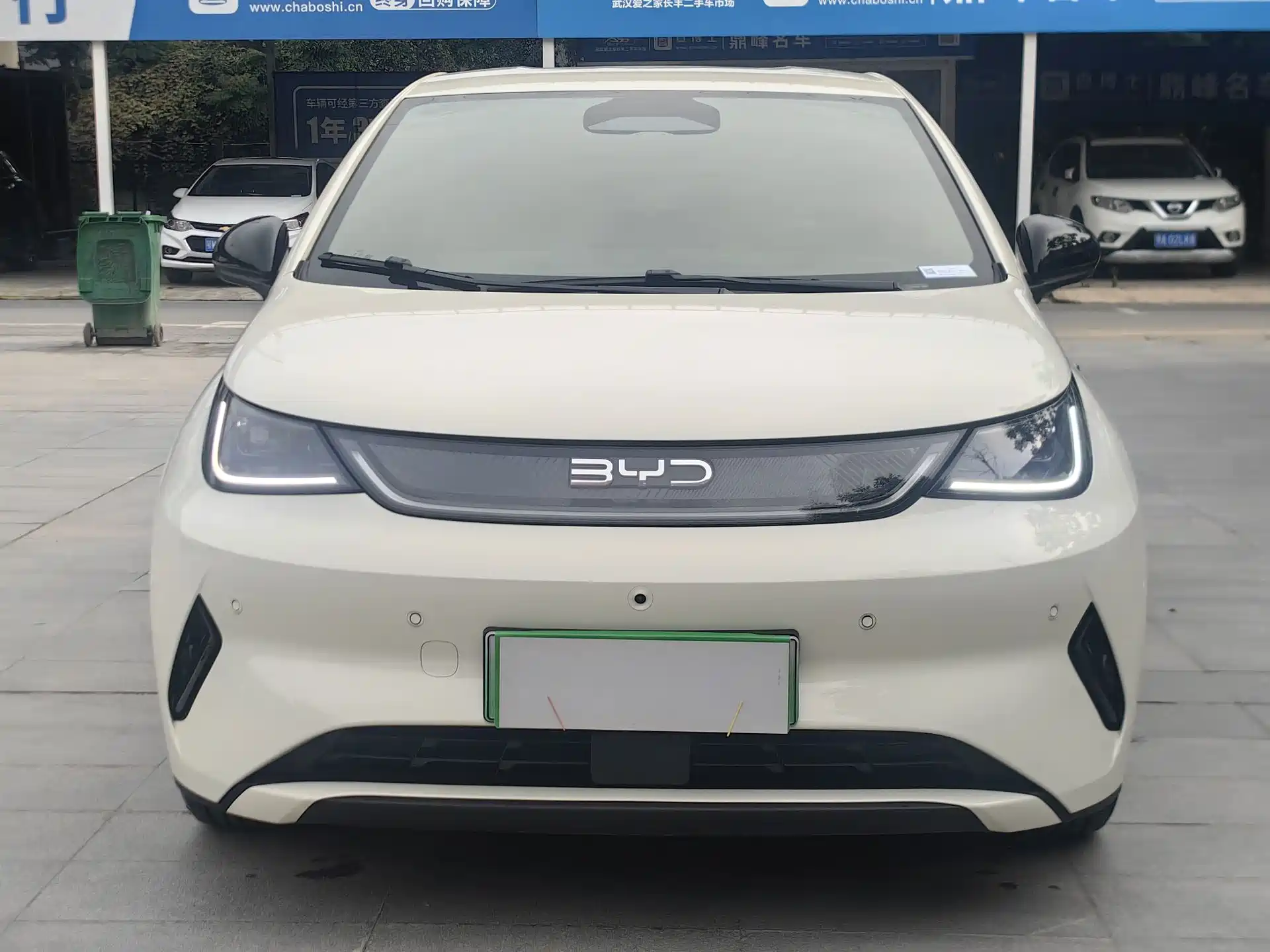 Photo 2 - BYD Dolphin