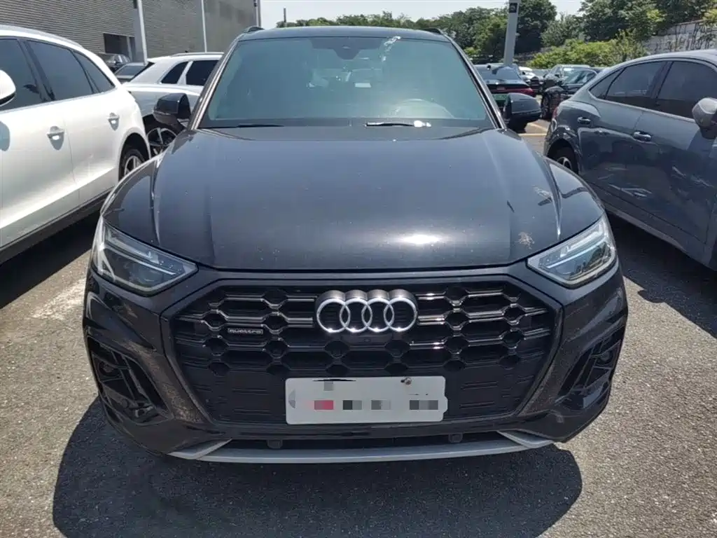 Audi Q5L 2024 Model 45 TFSI Luxury Dynamic фото 5