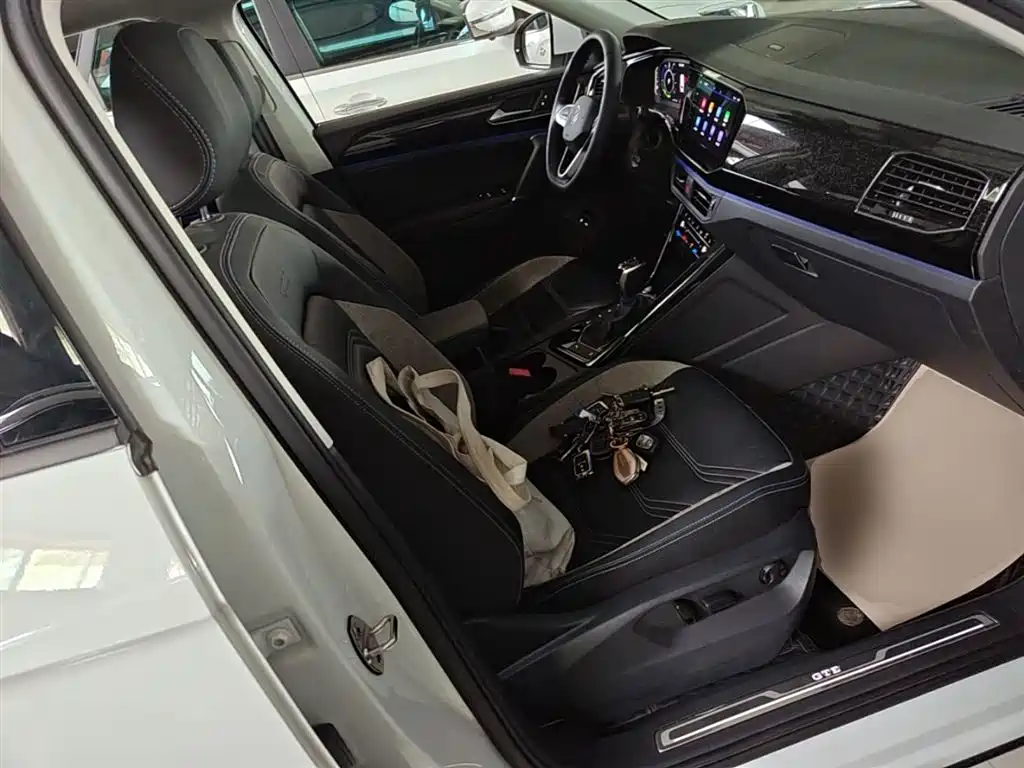 Volkswagen Tayron GTE Plug-in Hybrid 2022 1.4T Luxury фото 25