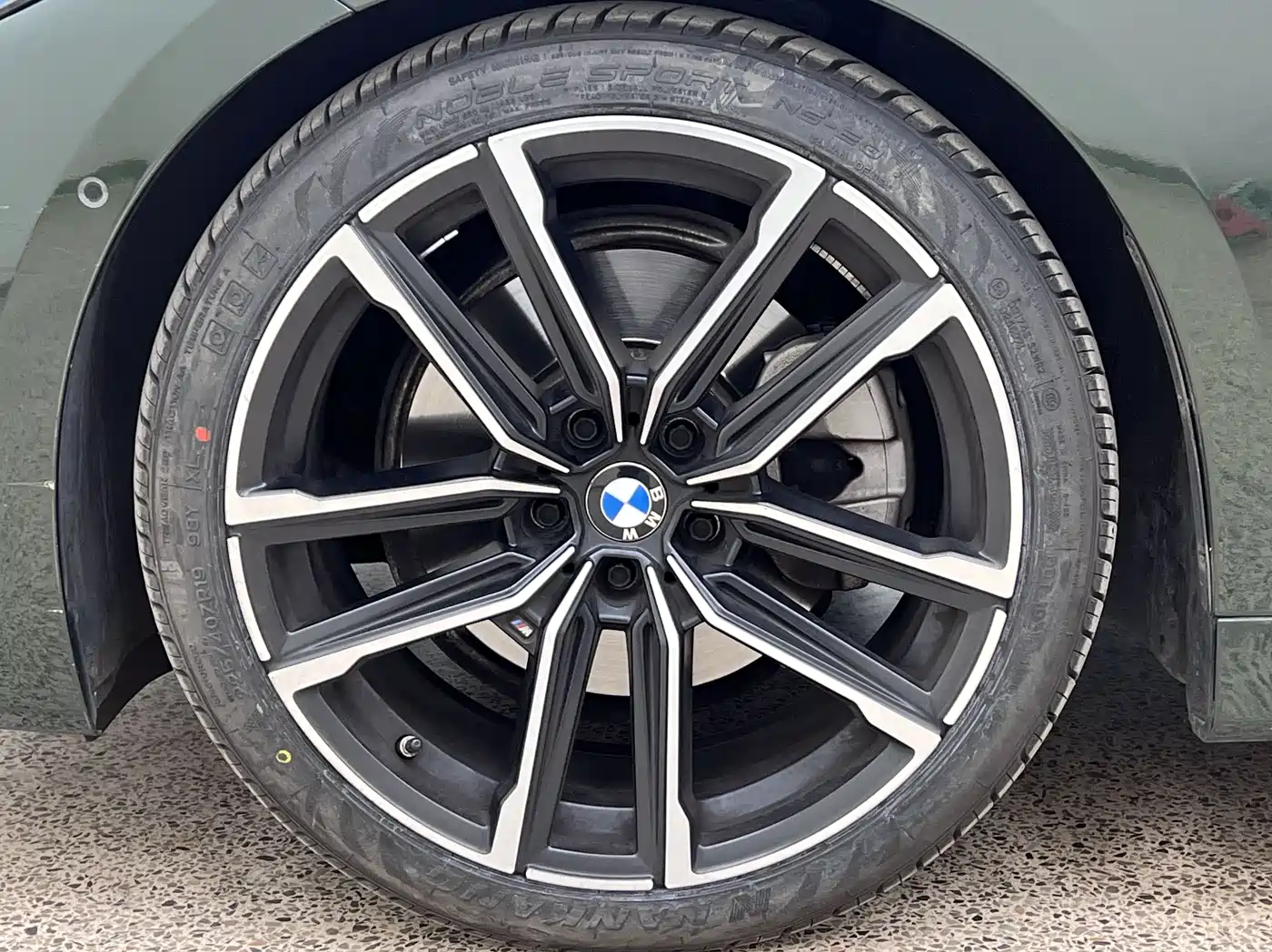BMW 4 Series 2022 Second Facelift 430i M Sport Shadow Edition фото 9