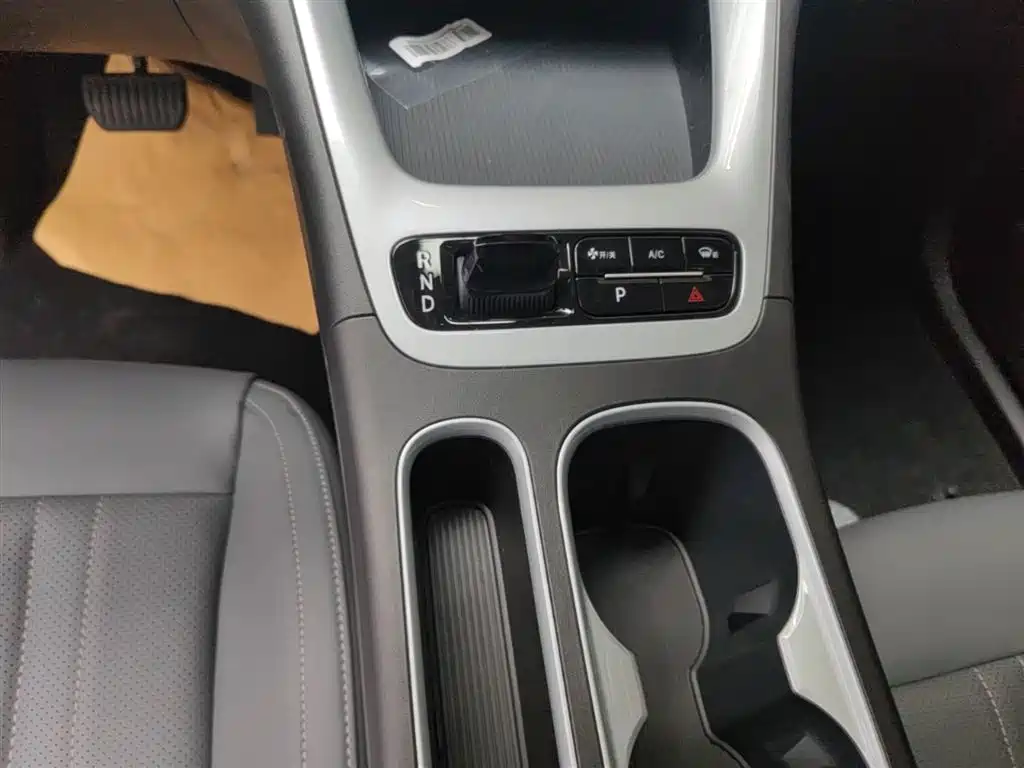 Geely Galaxy Starry Wish 2026 Edition 310km Youth Version фото 14