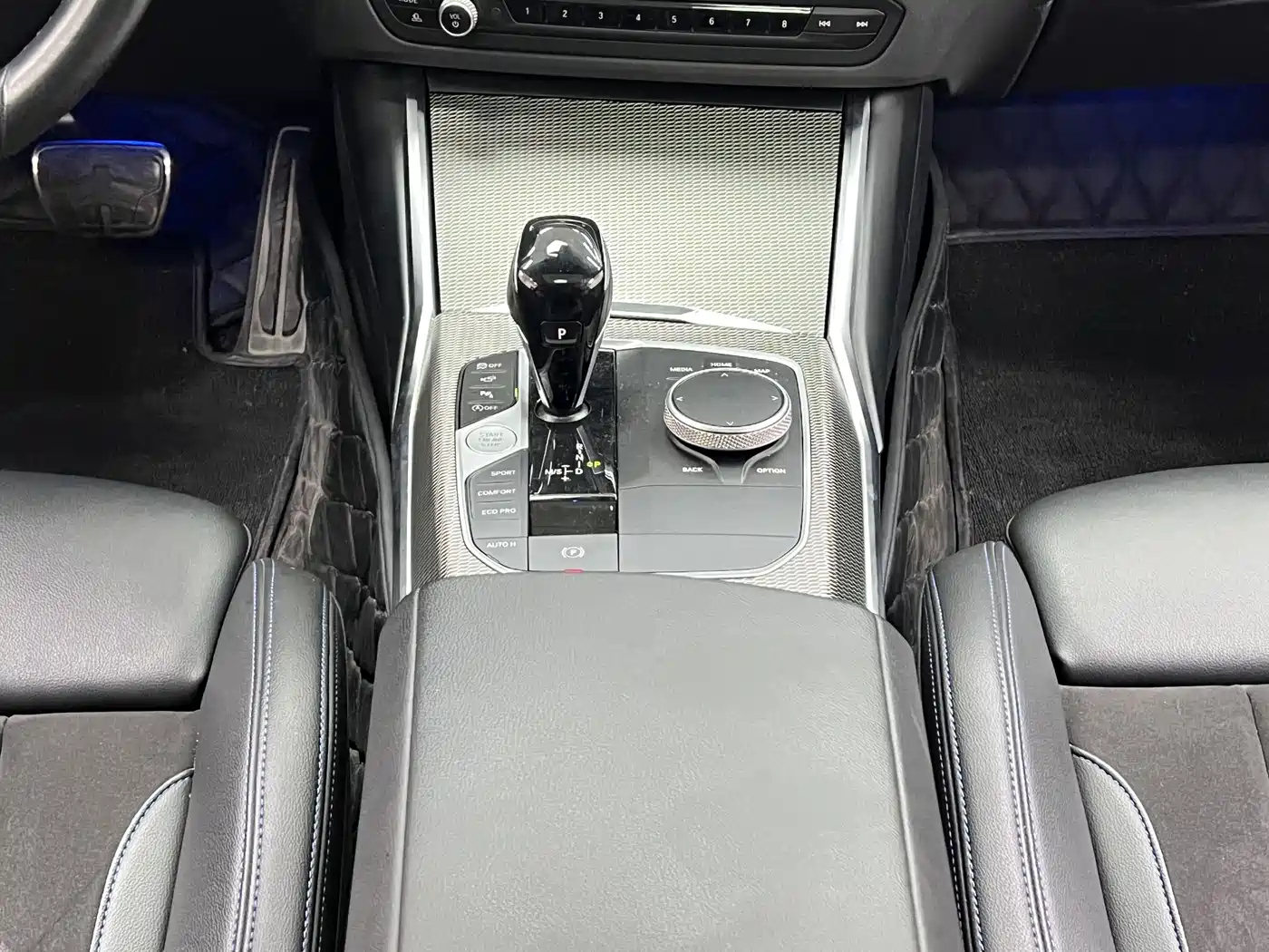 BMW 4 Series 2022 Second Facelift 430i M Sport Shadow Edition фото 24