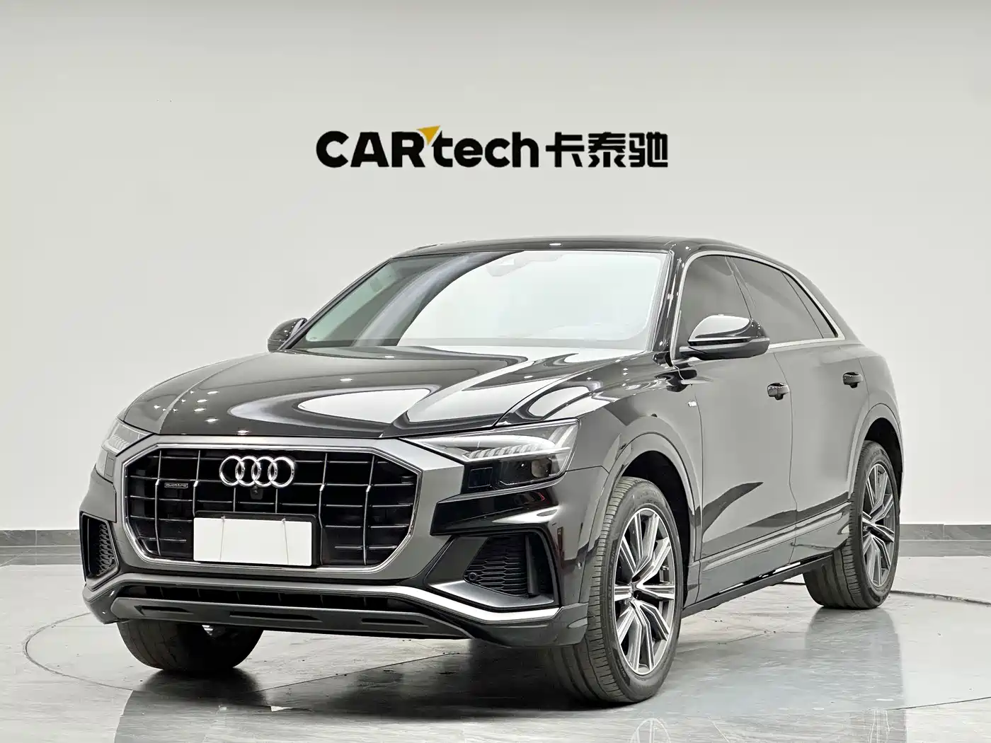 Audi Q8 2022 45 TFSI Luxury Dynamic