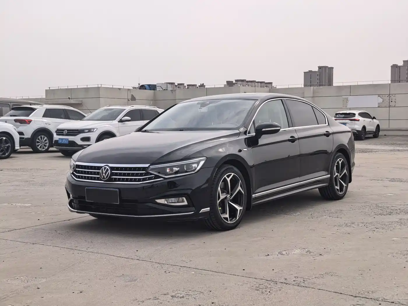 Volkswagen Magotan 2023 Model 2 Million Commemorative Edition 330TSI DSG Luxury