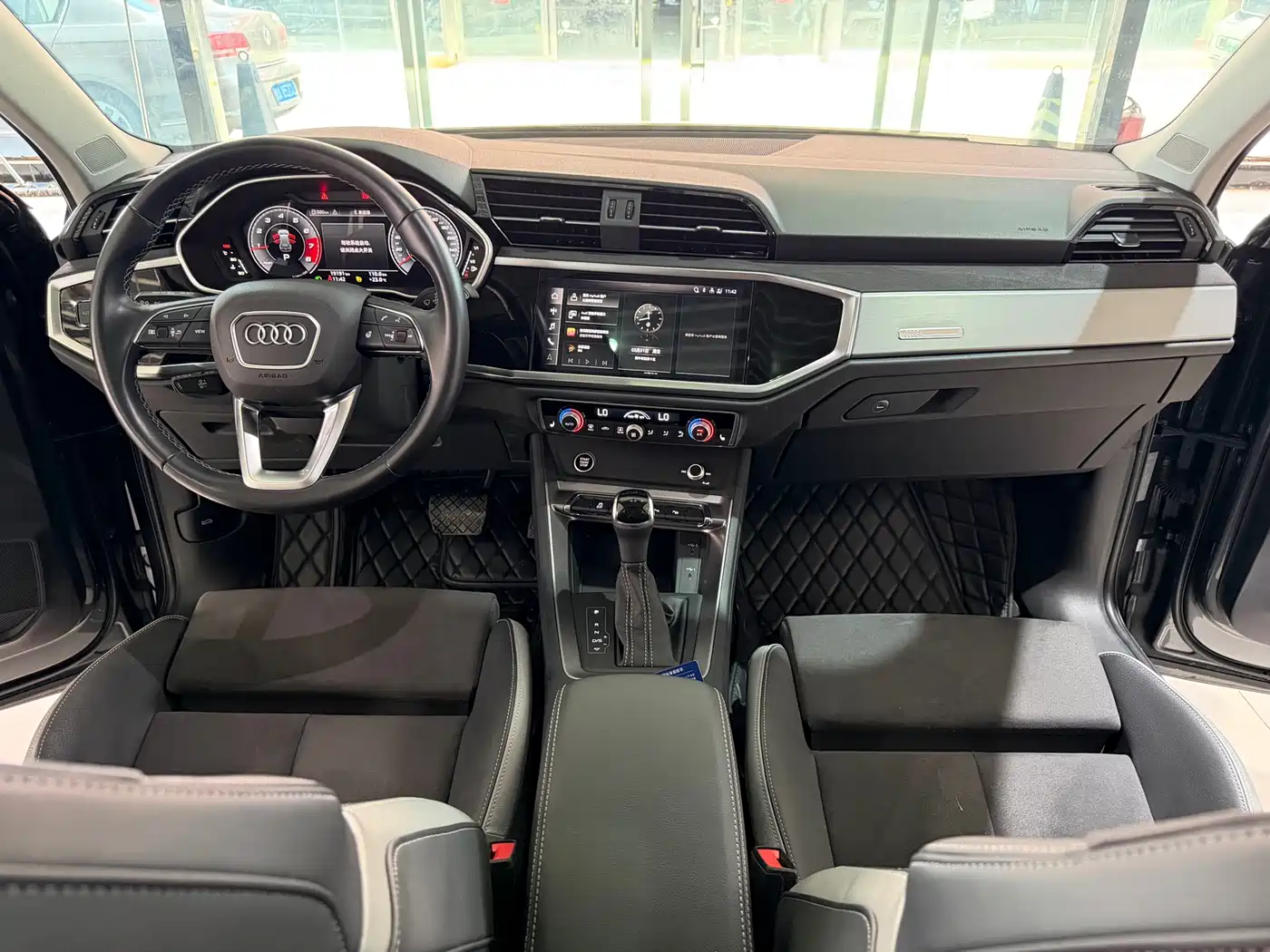 Audi Q3 2022 35 TFSI Fashion Dynamic фото 11