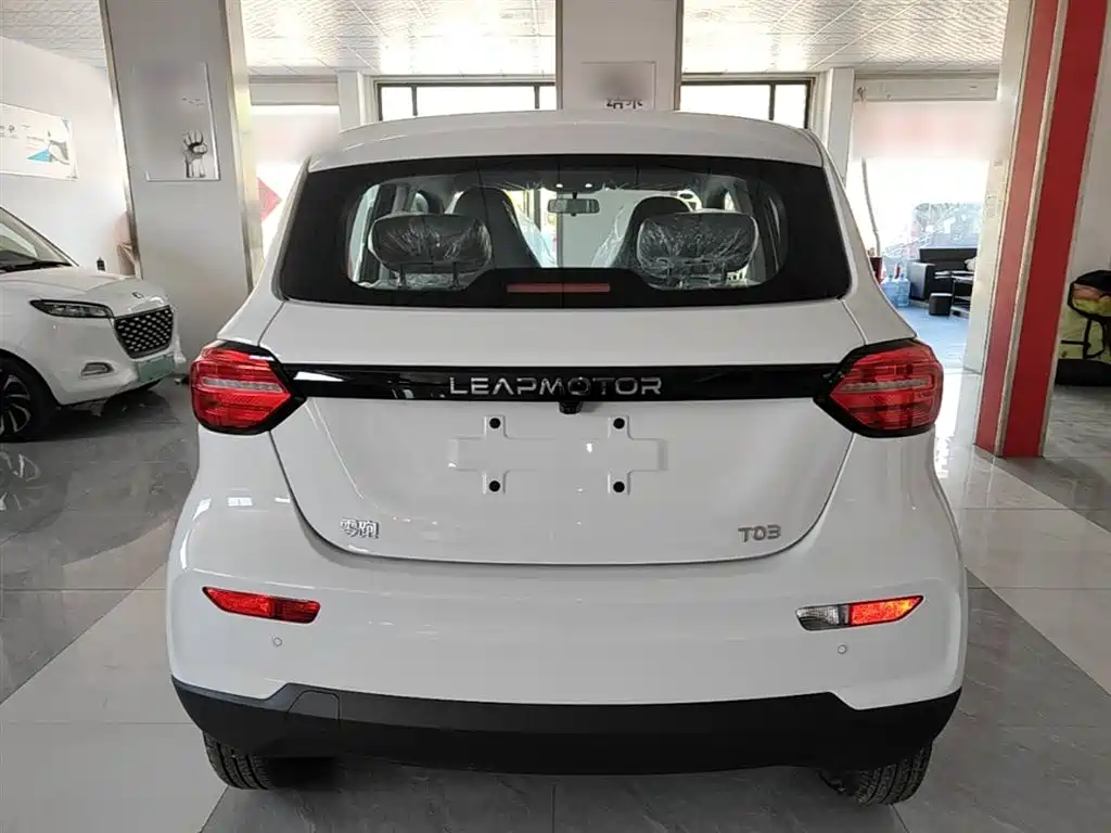 ZERO-RUNNING CAR ZERO RUN T03