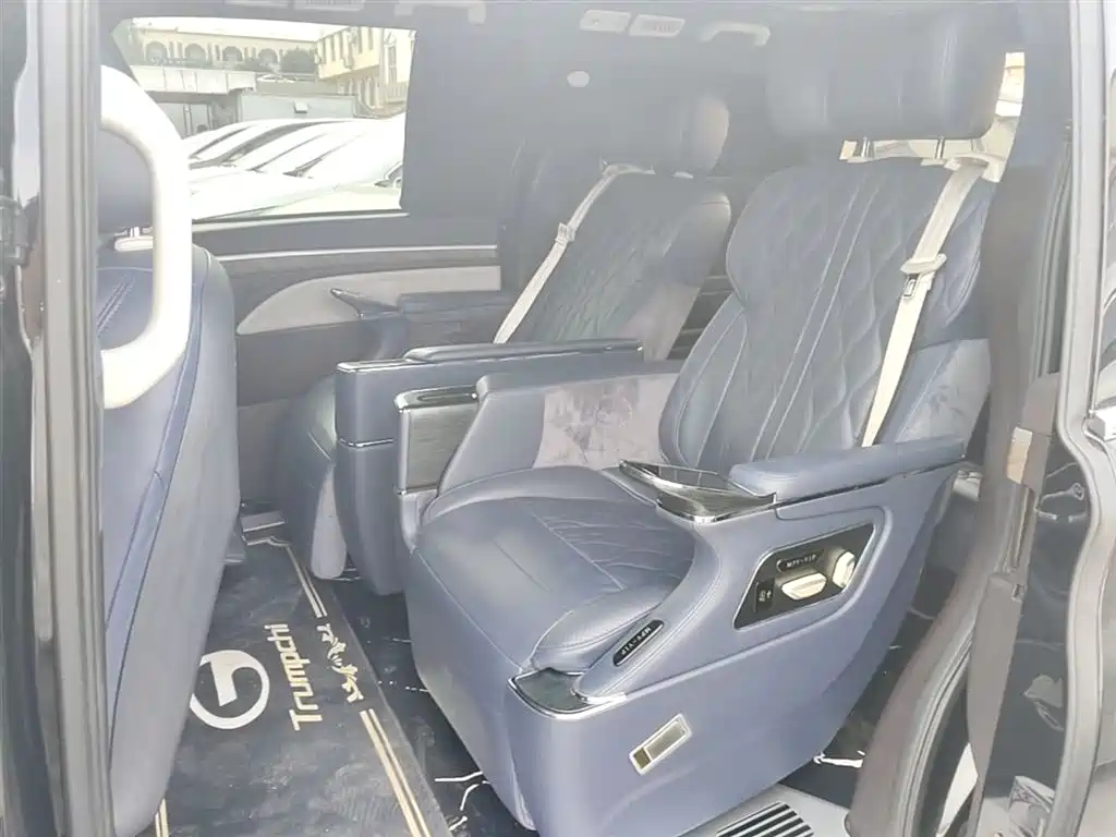 GAC Trumpchi Trumpchi M8 2021 Leading Show Series 390T Premium Edition фото 17