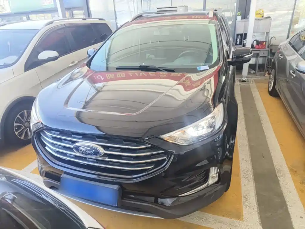 Фото 3 - Ford Edge