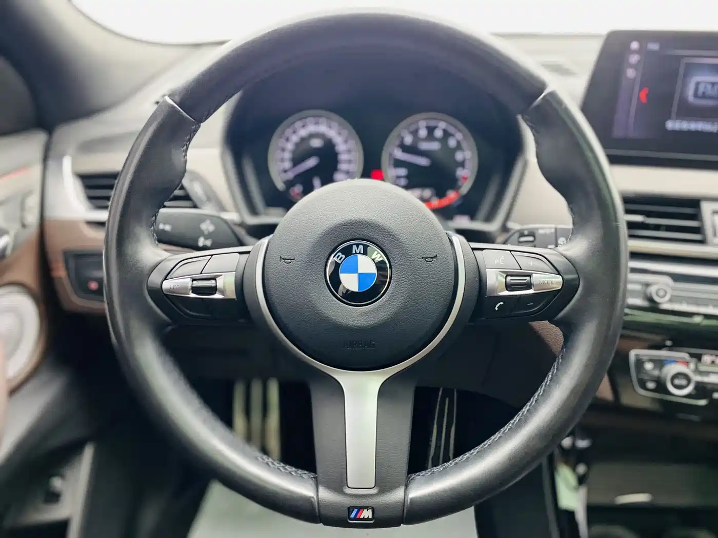 BMW X2 2021 Facelift sDrive25i Edge Edition фото 8