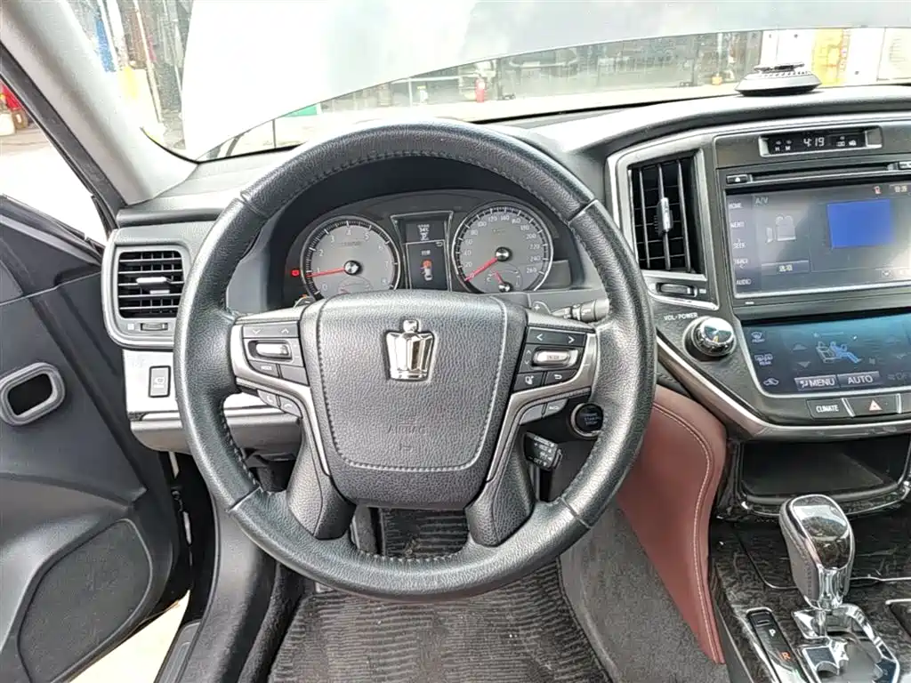 Toyota Crown 2018 2.0T Sport Edition фото 11