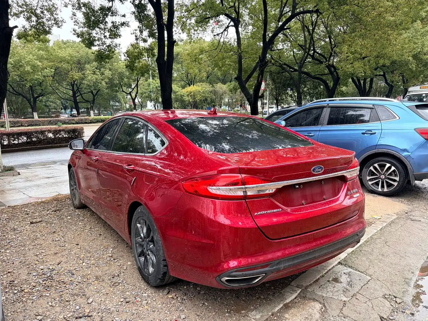 FORD MONDEO