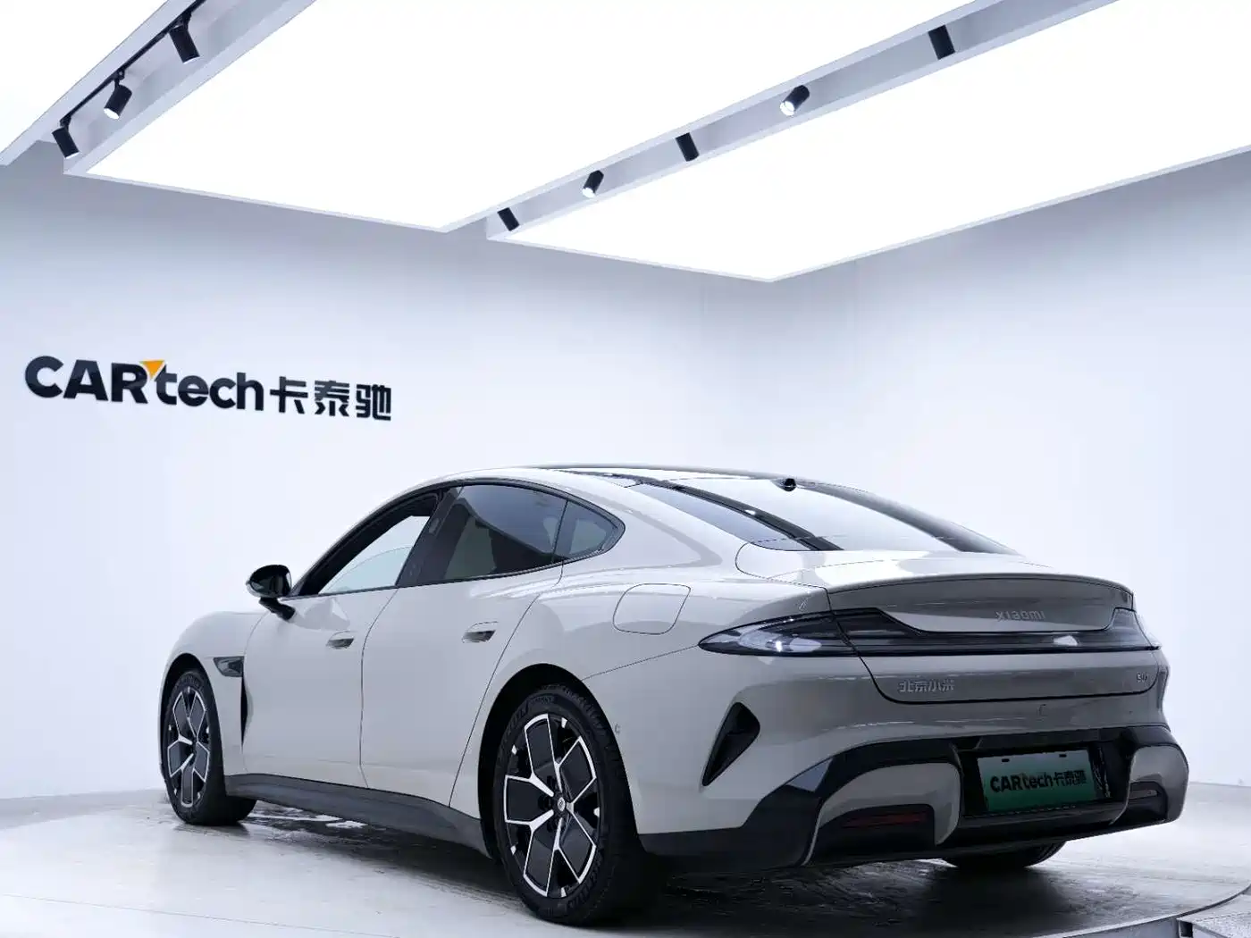 XIAOMI CAR XIAOMI SU7