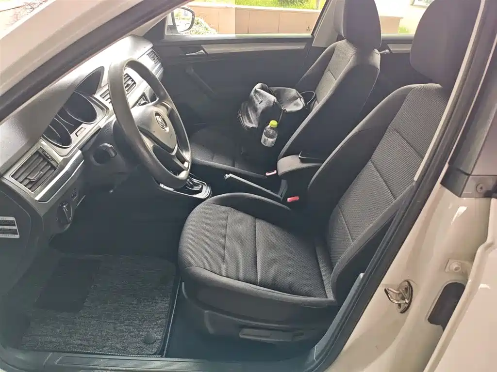Volkswagen Bora 2016 Model 1.6L Automatic Fashion фото 11