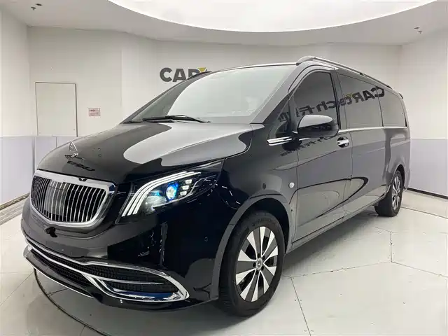 Mercedes-Benz Vito 2023 2.0T Elite 7-Seater