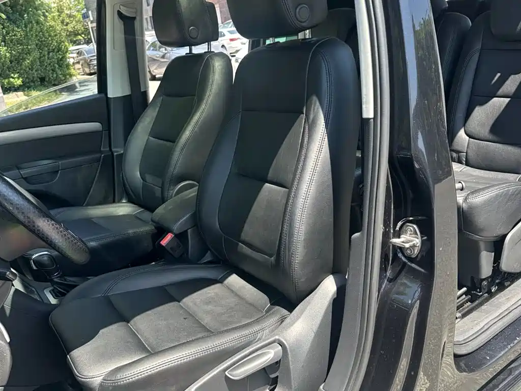 Volkswagen Sharan 2014 2.0TSI Standard фото 12