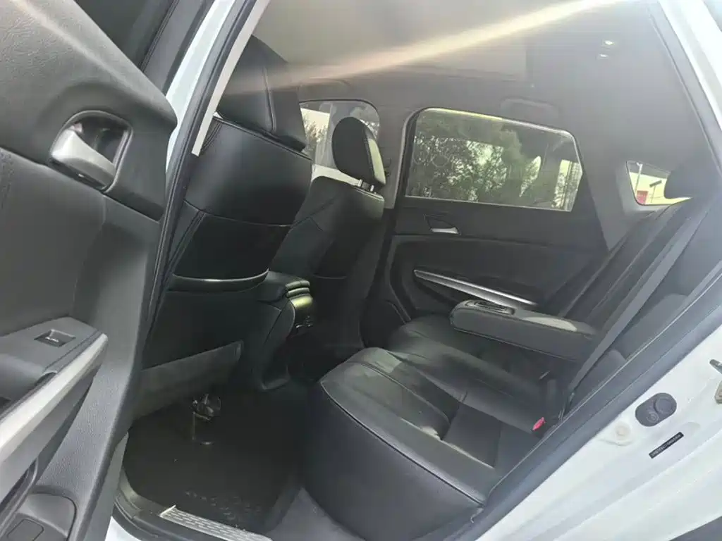 Honda Crosstour 2016 2016 2.4L Luxury Edition