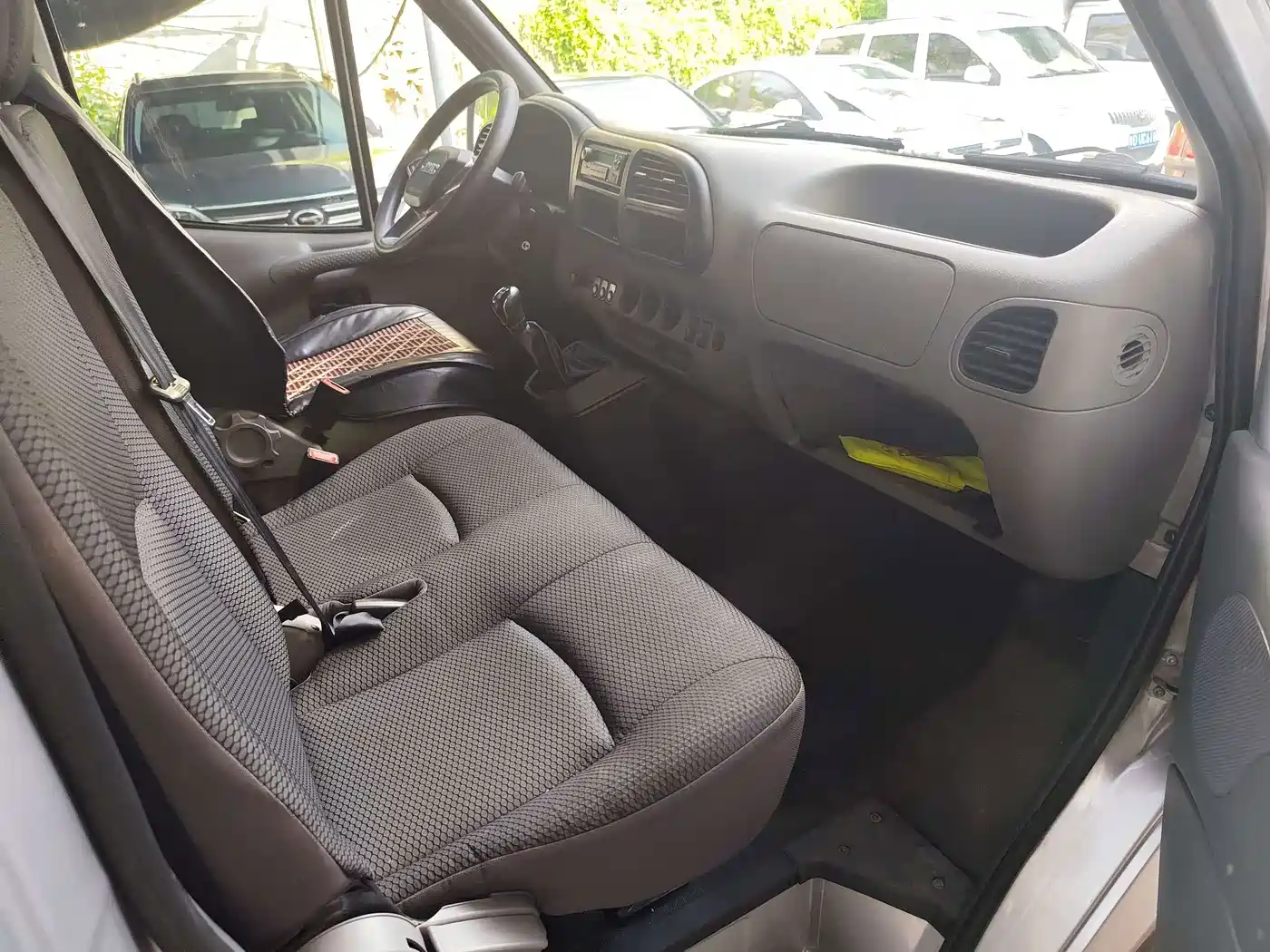 Jiangling Tesun 2019 2019 2.8T Commercial Short Wheelbase Medium Roof 6-Seater China VI JX493