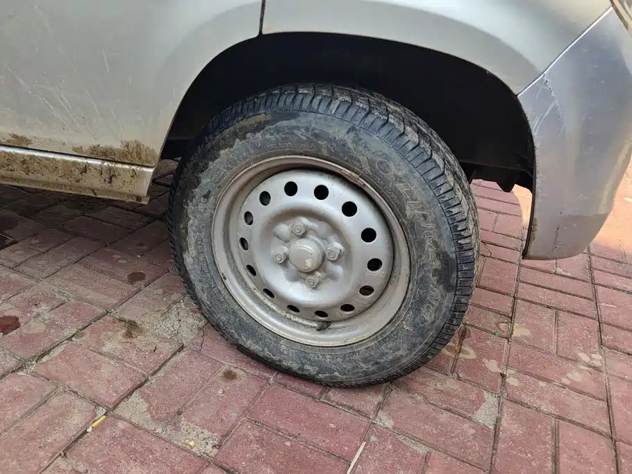 Wuling Motors Wuling Zhiguang 2015 2014 1.2L Extended LD6