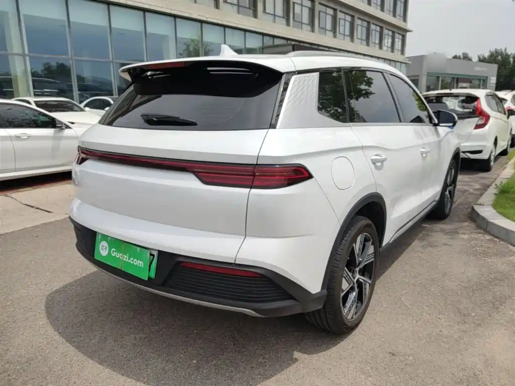 BYD Song Pro New Energy 2023 Champion Edition DM-i 110KM Excellence фото 7