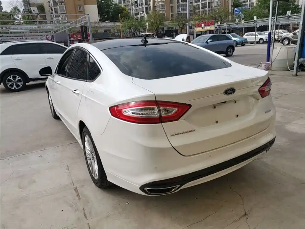 FORD MONDEO