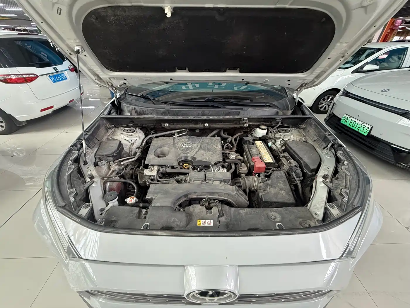 Toyota RAV4 Rongfang 2020 2.0L CVT 2WD Prestige Edition фото 11