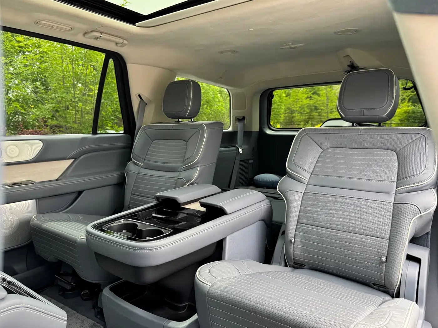 Lincoln Navigator 2023 2022 3.5T Presidential Edition