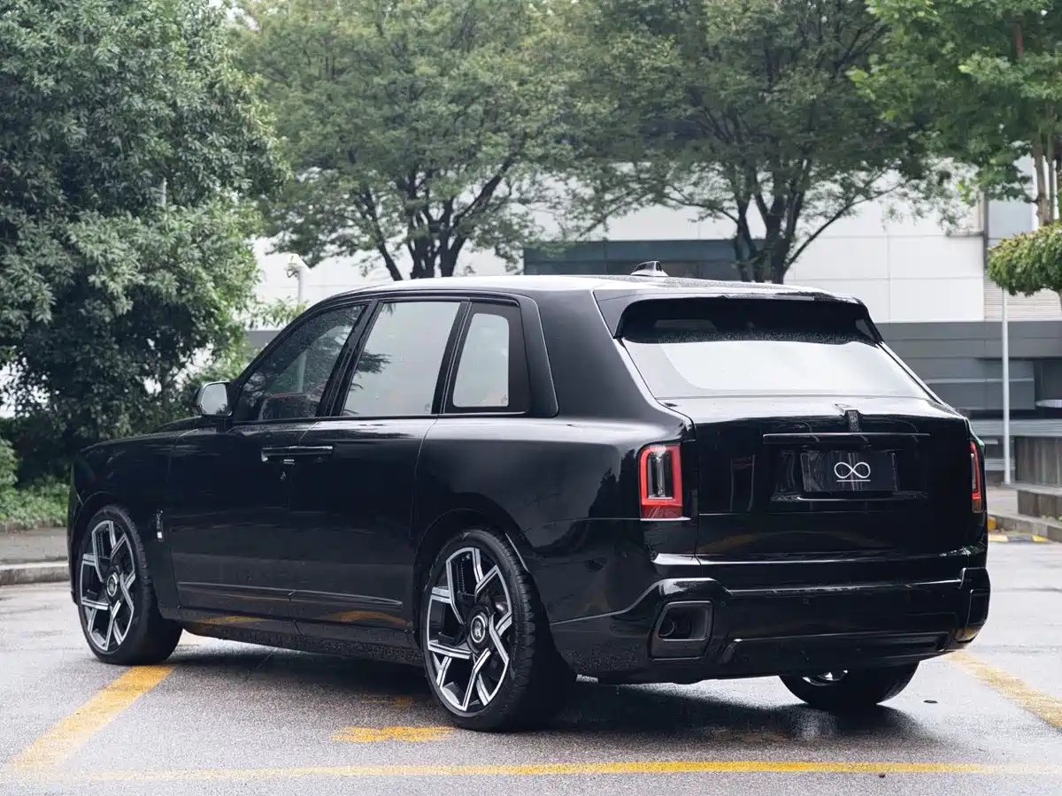 Rolls-Royce Cullinan 2026 2024 5-Seater